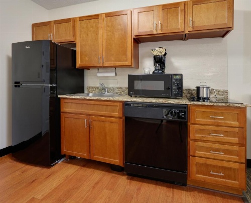 Candlewood Suites Salina image 17