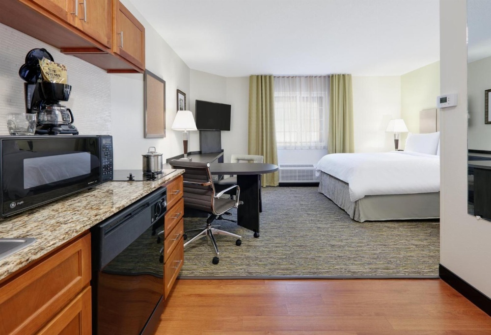 Candlewood Suites Salina Main image